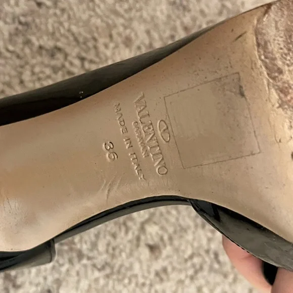 Valentino Garavani Shoes Valentino Bow Pumps Color black - Picture 3 of 7